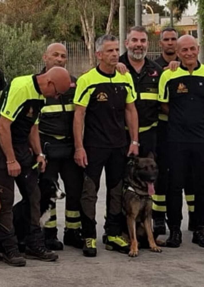 Pensionamento per Giuseppe Giovanni Casella, tra i padri dell’unità cinofila oristanese dei vigili del fuoco