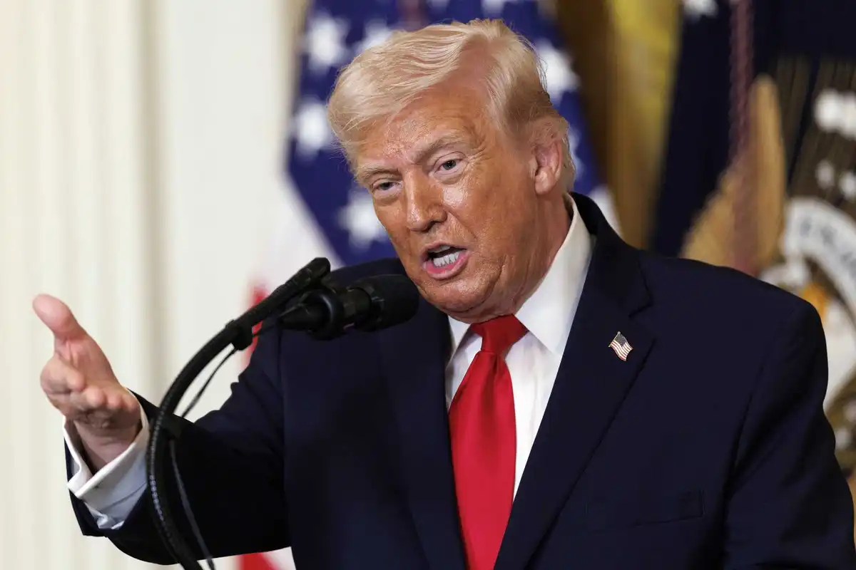Trump replica al niet della Nato: "Non abbiamo bisogno di nessuno" e invia nave con 2200 uomini nell'area