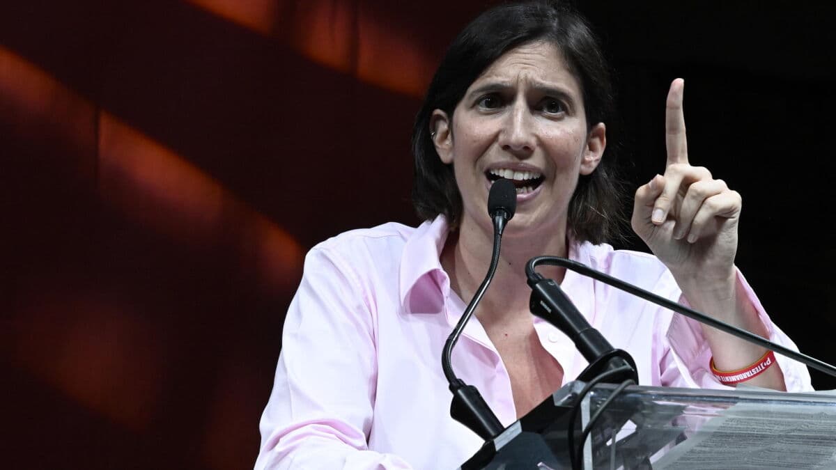 Schlein riunisce i suoi: il programma, poi la primarie. "Pronti a vincerle"