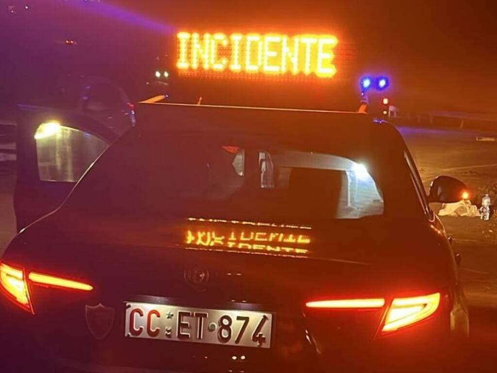 Scontro tra un’auto e una moto: ragazzo grave, in ospedale con prognosi riservata