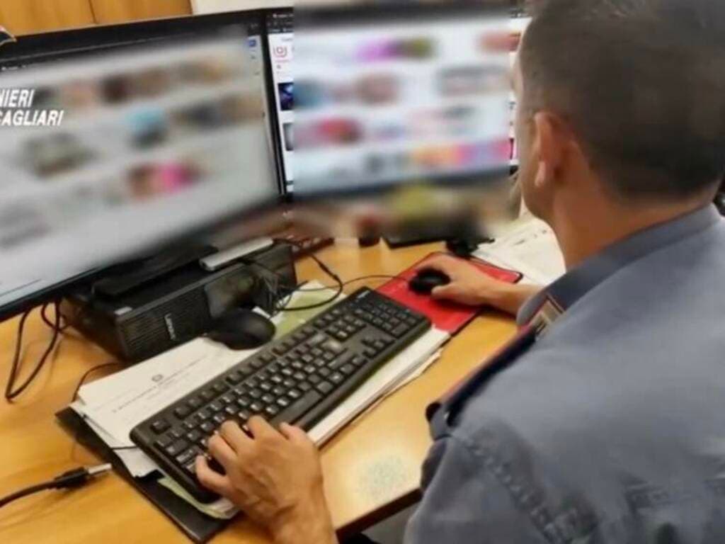 Cinque ragazzi bullizzavano anziani e fragili, poi i video sui social: denunciati