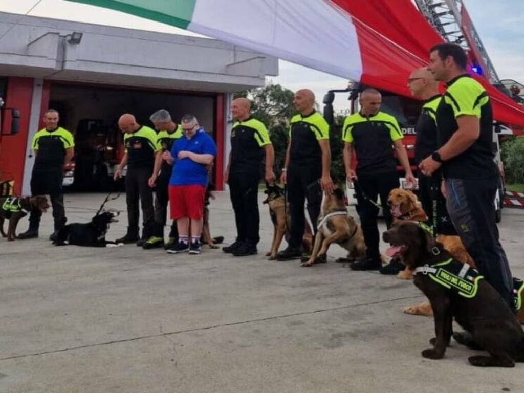 Pensionamento per Giuseppe Giovanni Casella, tra i padri dell’unità cinofila oristanese dei vigili del fuoco