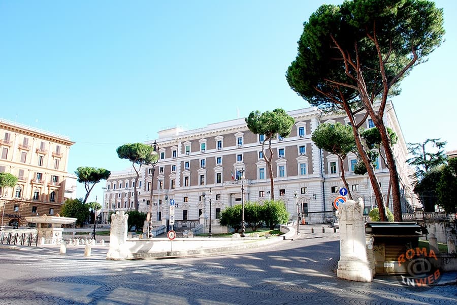 Sicurezza nei locali pubblici: il Viminale ordina controlli più rigorosi