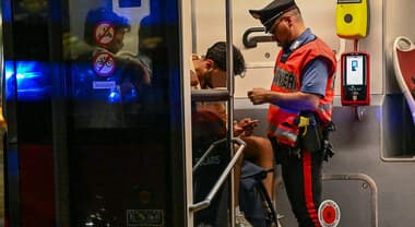 Operazione massiccia contro le baby gang: 539 arresti e sequestri di armi, droga e denaro in 44 province
