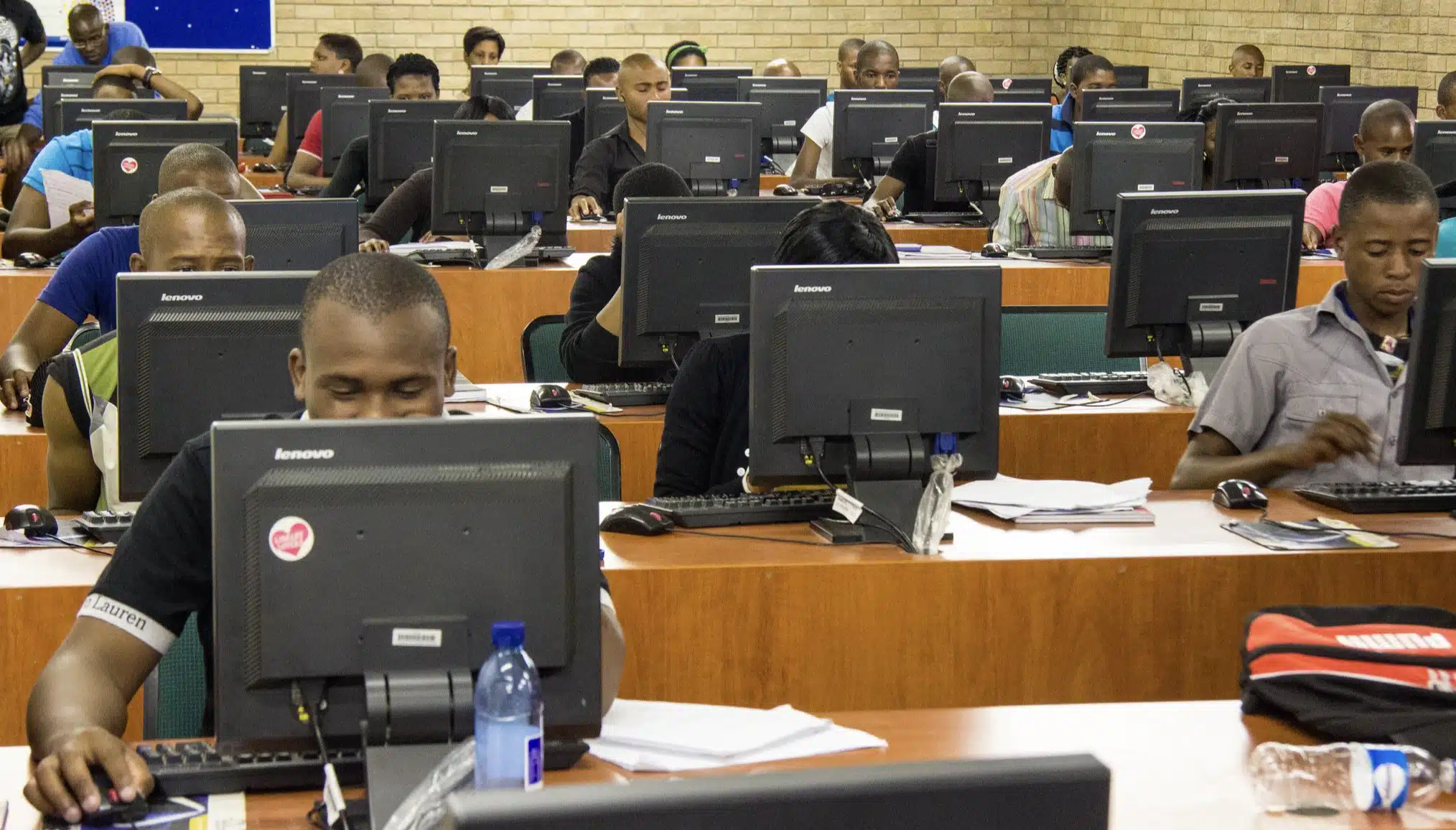 Il lato nascosto dell'IA: i data worker in Kenya e il lavoro dietro gli algoritmi