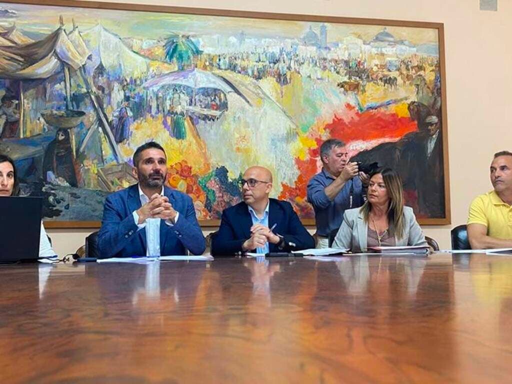 Verde, oasi climatiche e percorsi ciclopedonali: Oristano punta a ricucire il rapporto tra la città e il Tirso