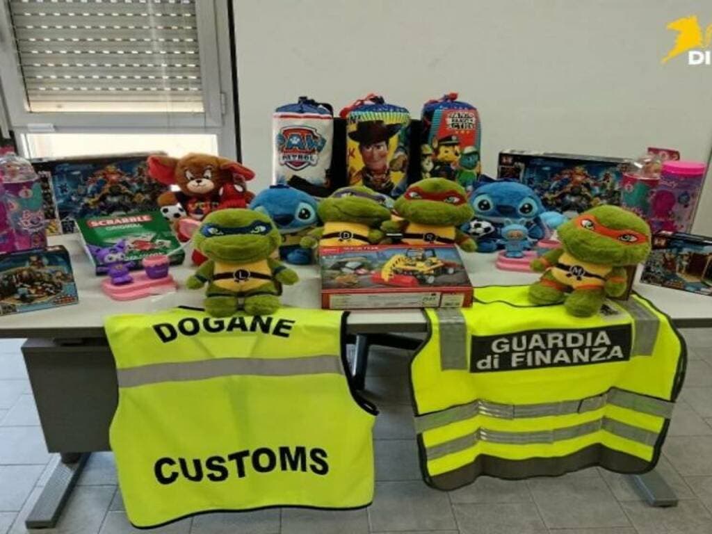 Sequestrati 1.556 giocattoli contraffatti pronti per il mercato internazionale