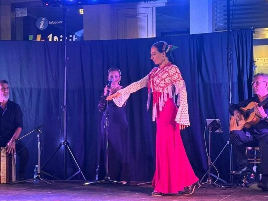Con lo spettacolo “Flores de verano” il flamenco arriva in piazza a Cabras