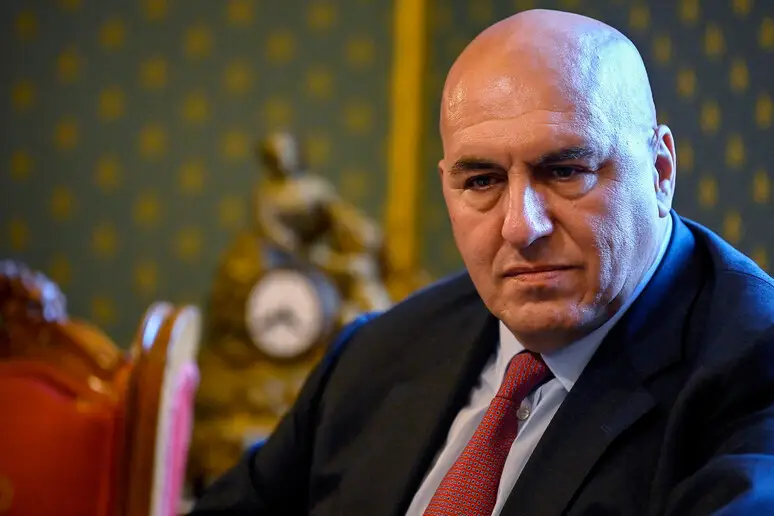 Decreto Ucraina, Crosetto chiude le polemiche: aiuti confermati. Apertura su Gaza nel 2026