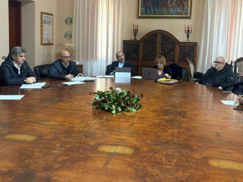 Emergenza sanità: i sindaci da Oristano adesso chiamano la Regione