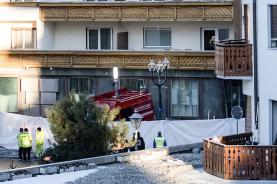 Strage di Capodanno a Crans-Montana: il Comune ammette sei anni senza controlli nel locale incendiato