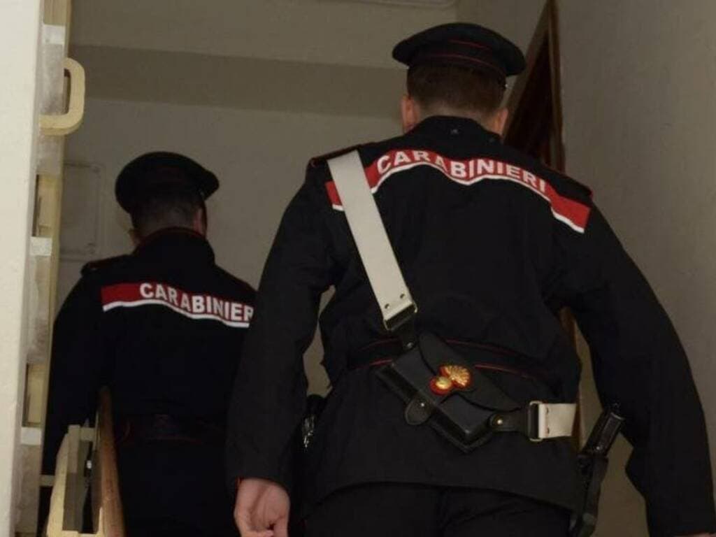 Tre arresti in un giorno per maltrattamenti, stalking e violazione del divieto di avvicinamento