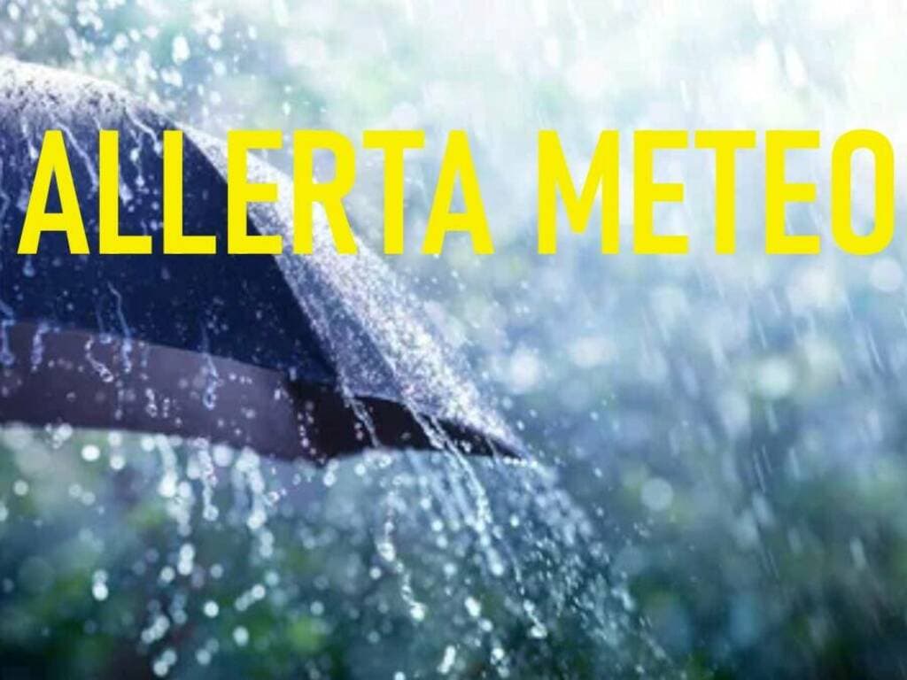 La settimana si apre con la pioggia in Sardegna e scatta l’allerta meteo in alcune zone