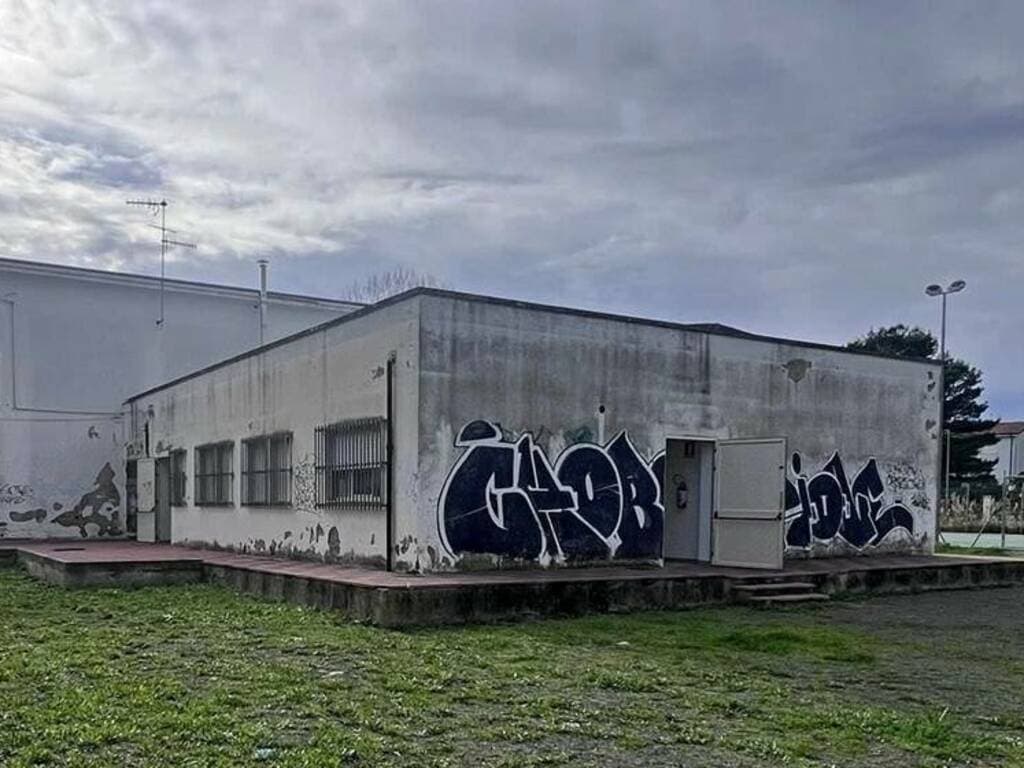 A Bosa serve un palazzetto dello sport. Nuovo impianto o recupero di una struttura esistente?